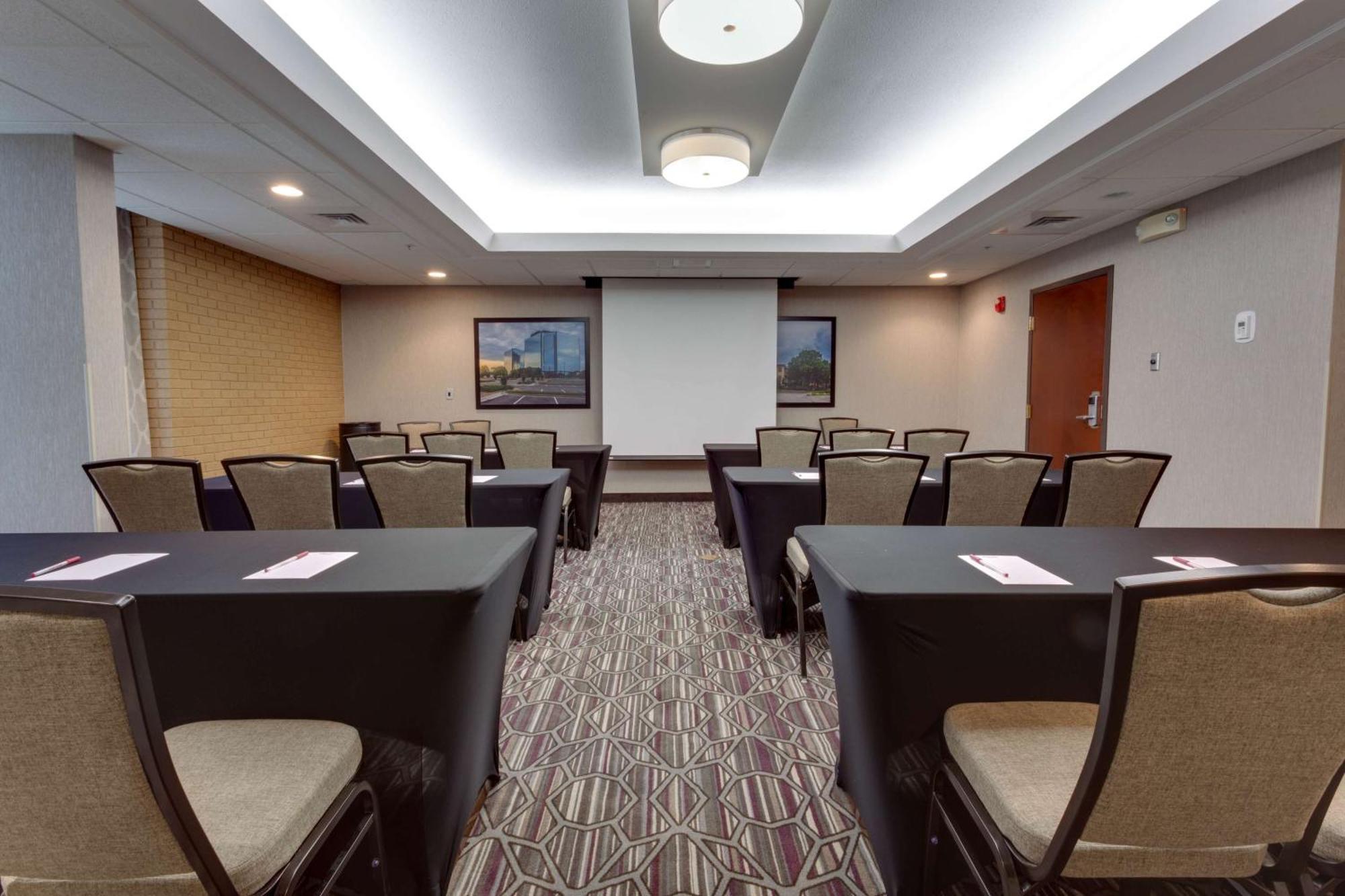 Drury Inn & Suites Overland Park Ngoại thất bức ảnh