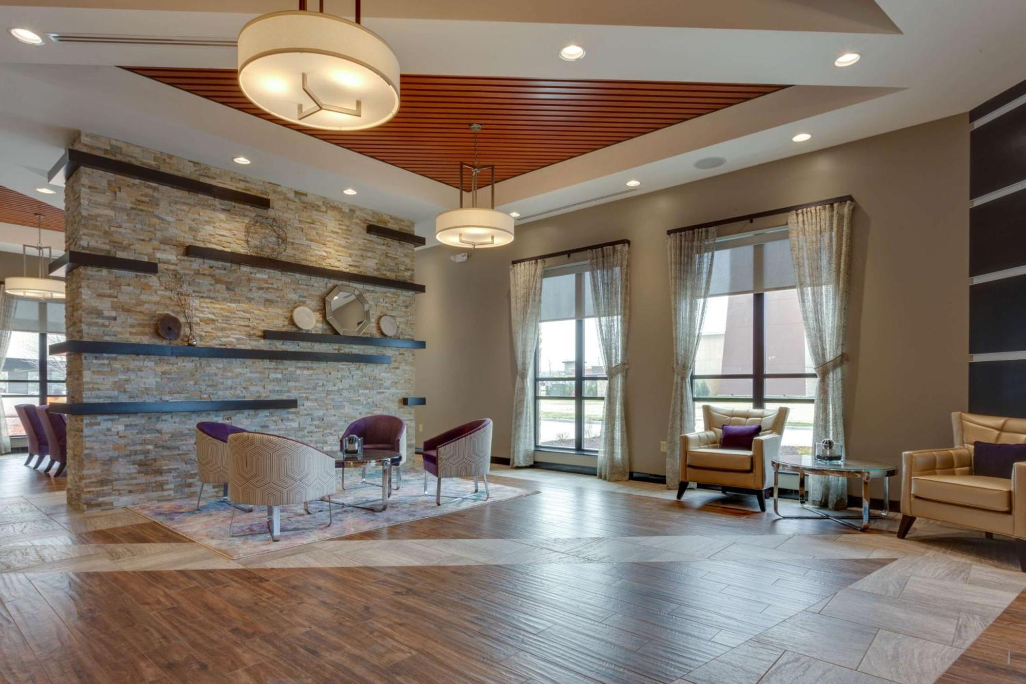 Drury Inn & Suites Overland Park Ngoại thất bức ảnh